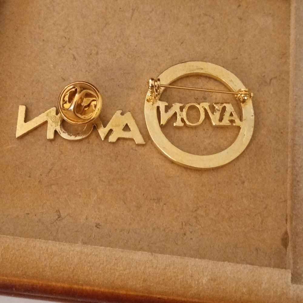 Avon Pins - Picture 2 of 2